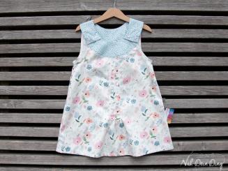 Kinderkleid Oda Gr. 98/104 Blumen und Tiere Aquarell 