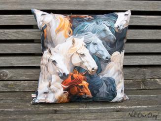 Kissenbezug 40x40 cm edle Pferde 