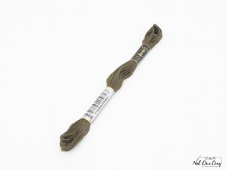 Anchor Stickgarn Nr. 00905, 8 m braun 